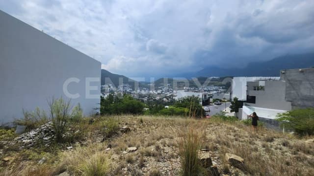 TERRENO EN VENTA EN VALLE DE BOSQUENCINOS, MOTERREY, N.L.