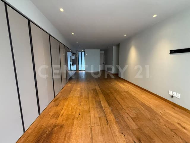 Departamento en renta en condominio