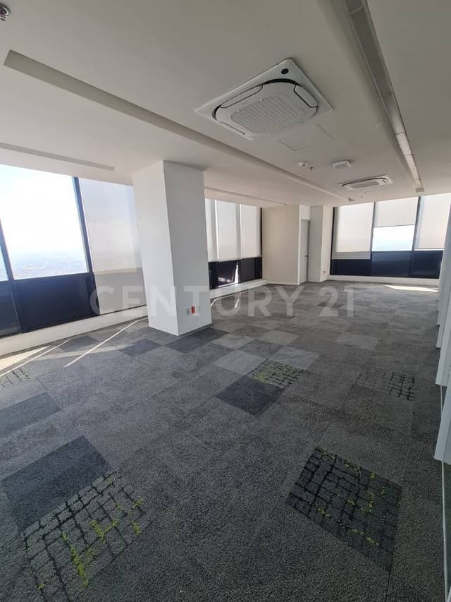 RENTA DE OFICINA ACONDICIONADA, PH PISO 26 DE 452 MT2 EN CENTRO MAYOR PUEBLA.