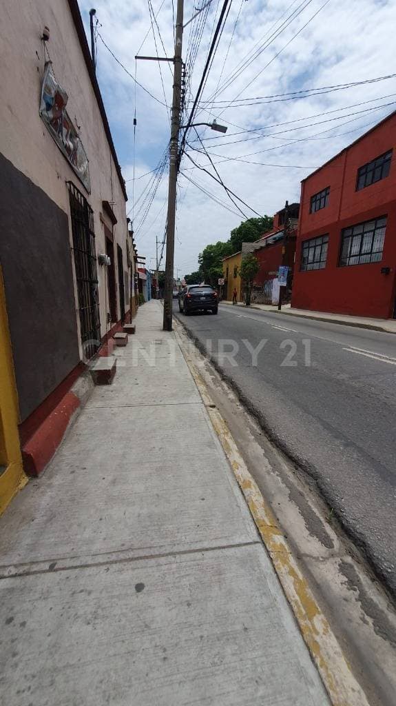 SE VENDE TERRENO EN LA CALLE DEL EX-MARQUEZADO ZONA CENTRO, OAXACA