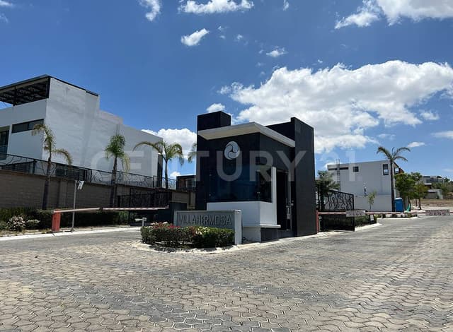 TERRENO EN VENTA, PARQUE VILLAHERMOSA EN BLVD. DE LAS CASCADAS, LOMAS III, PUE.
