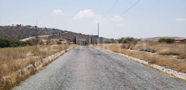 Venta de Terreno en Puebla, Haras del Bosque 1,070m2 ZONA Acres.