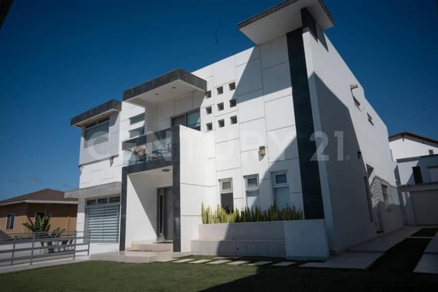 Casa en Venta en Colonia Piedras Negras, Ensenada, Baja California