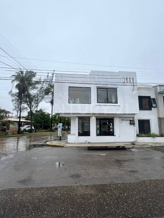 CONSULTORIO EN RENTA