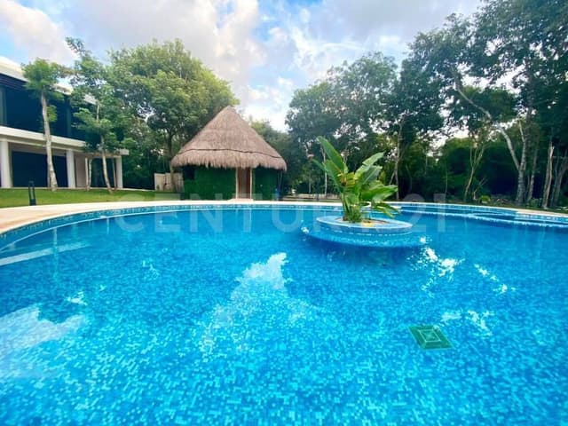 Venta Lote residencial en Paseos de la Selva ll en esquina DH2325