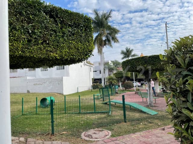 Terreno En Bosques De San Isidro, Zapopan.