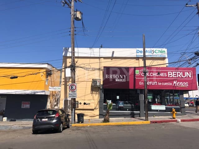 LOCAL COMERCIAL EN RENTA BLVD. GUSTAVO DIAZ ORDAZ TIJUANA, BAJA CALIFORNIA.