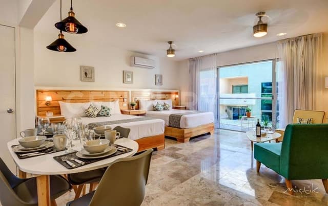 Penthouse en venta en el centro de Playa del Carmen 5ta avenida P3032