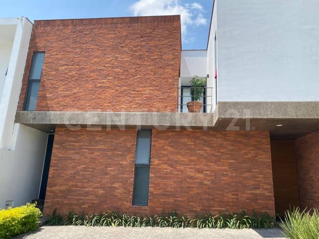 Casa En Venta En Colinas Virreyes, Zapopan.