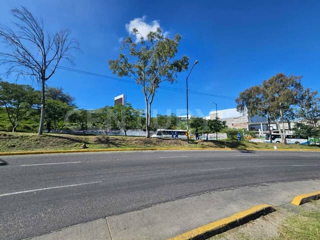 TERRENO COMERCIAL EN VENTA SOBRE BLVD. J ALONSO DE TORRES