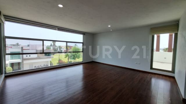 LISTO PARA EL UPGRADE? ESTA CASA EN LOMAS TE DA EL ESPACIO QUE TU VIDA NECESITA