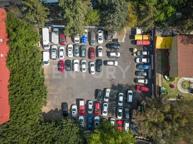 TERRENO EN RENTA LOMAS DE SOLTELO