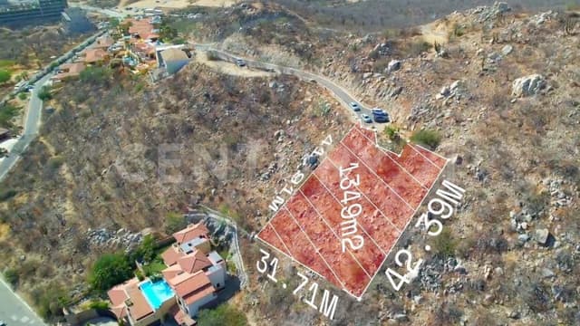 Terreno en Venta con Vista Panorámica al Mar y a la Ciudad en Rancho Paraíso CSL