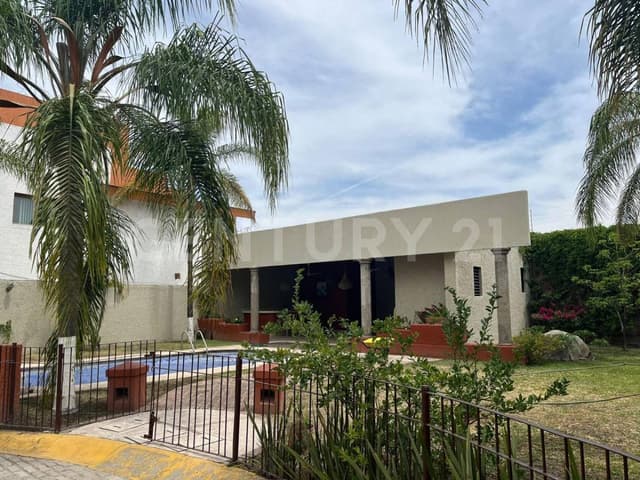 Casa en venta, en Fracc. Campestre los Pinos, Zapopan, Jal.