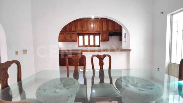 Casa en venta, estilo tradicional en los Sauces, Puerto Vallarta