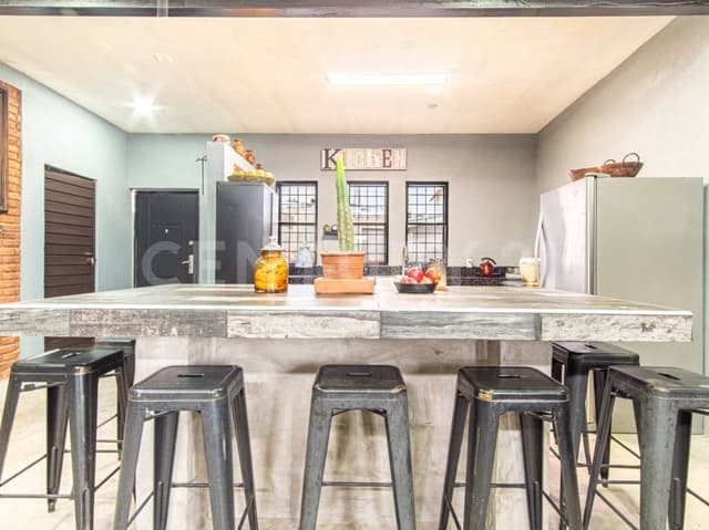 CASA EN VENTA EN FRACC. LA MINA, PLAYAS DE ROSARITO BC