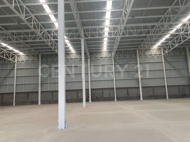 Bodega en renta de 2,600 m2 en Libramiento Oscar Flores (Ramos Arizpe-Arteaga)