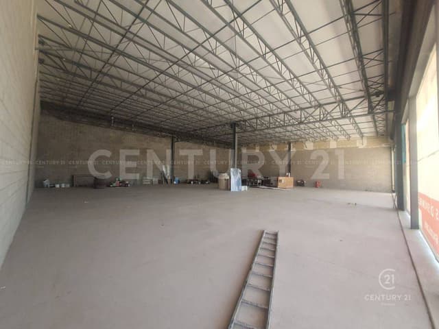 LOCAL EN RENTA EN PLAZA NUEVA ESPAÑA, CHIHUAHUA CHIH.