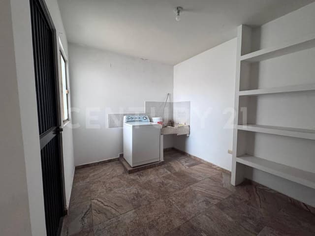 CASA EN RENTA en Residencial Viñedos, Los Mochis, Sinaloa.