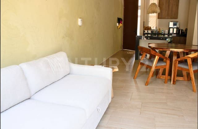 HERMOSO TOWNHOUSE EN CHOLUL PRIVADA MARUVA