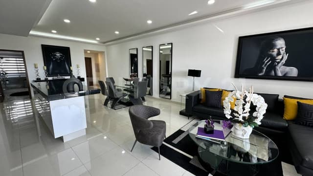 Venta de departamento en WOLF, en Av. Huayacan, Cancún - OFC7025