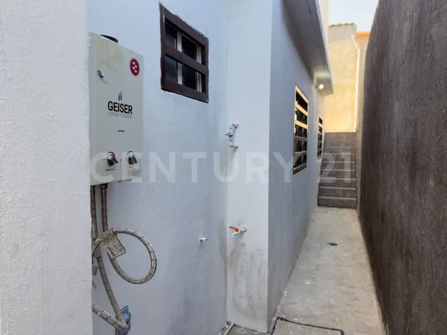 Casa en Venta en Fraccionamiento Granjas el Gallo, Ensenada, Baja California