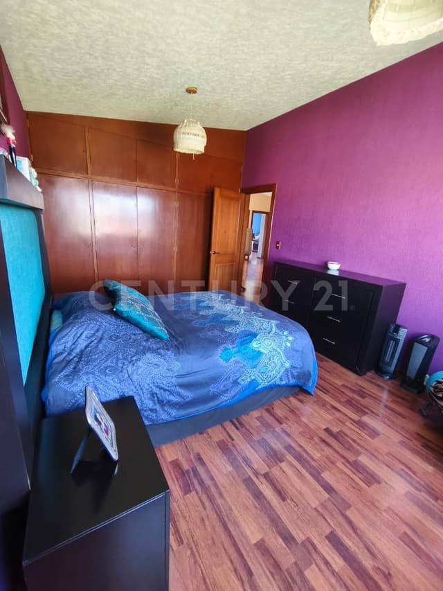 CASA RESIDENCIAL EN VENTA EN ZAMARRERO, EN ZINACANTEPEC.