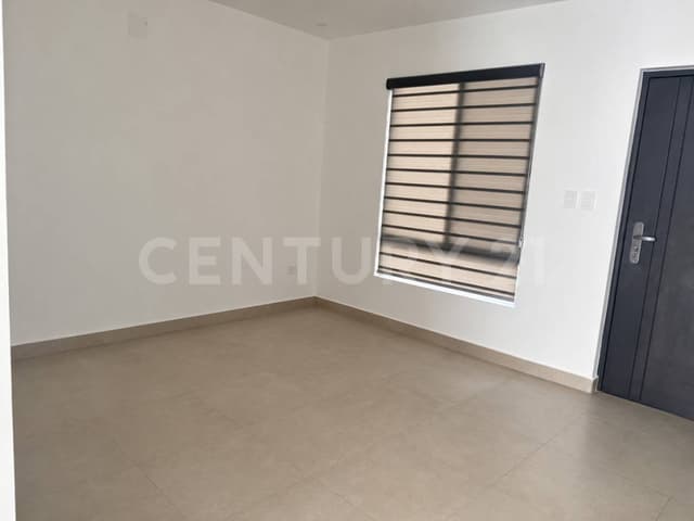 CASA EN RENTA EN APODACA