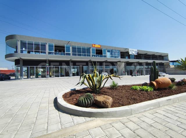 Terreno huella en renta Plaza Luzerna, zona Recta a Cholula, Momoxpan, Puebla.