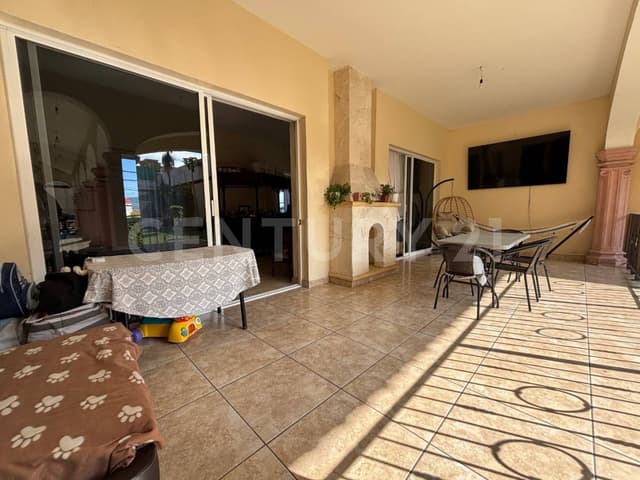 CASA EN FRACCIONAMIENTO BURGOS BUGAMBILIAS EN TEMIXCO, MORELOS