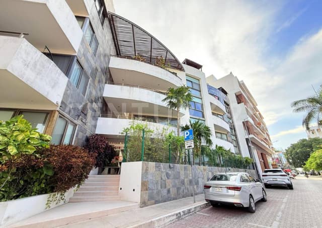 Departamento de 1 Recamara en condominio Haab entre 5 Ave y Calle 38