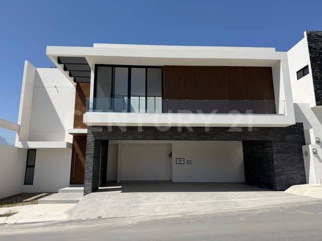 Casa en venta en Pedregal de la Montaña, Carretera Nacional.
