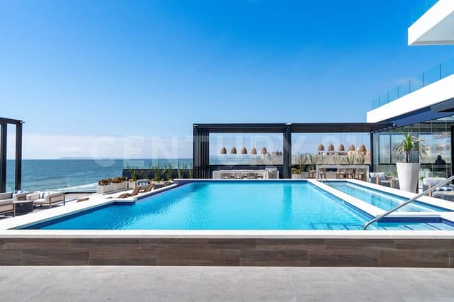 RVD VENTA DE CONDOMINIO DE LUJO EN RESORT LIVING INDIGO