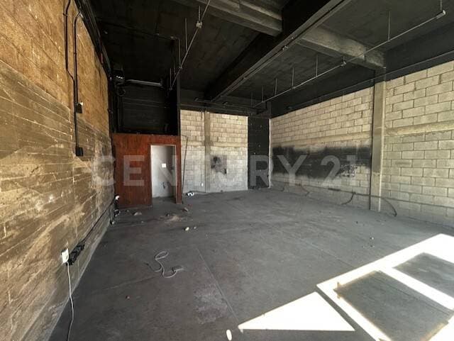 LOCAL COMERCIAL EN PLAZA SCALA, SAN FELIPE