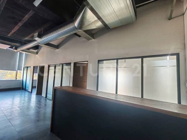 RENTA OFICINA ADECUADA EN DISTRITO V EN SALTILLO