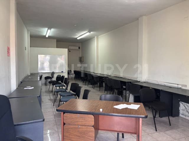 Edificio en Renta para Escuela, Oficinas o Consultorios – Centro de Apodaca