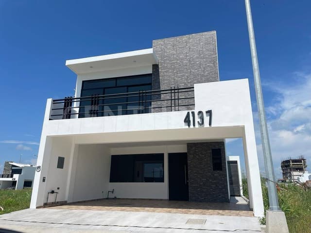 CASA EN VENTA EN RESIDENCIAL LAS ABAS MAZATLAN SINALOA