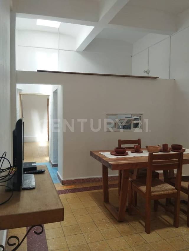 DEPARTAMENTO AMUEBLADO EN RENTA (PLANTA BAJA)