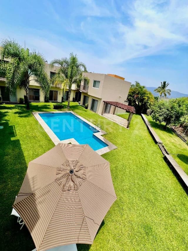 Se vende hermosa casa en conjunto residencial