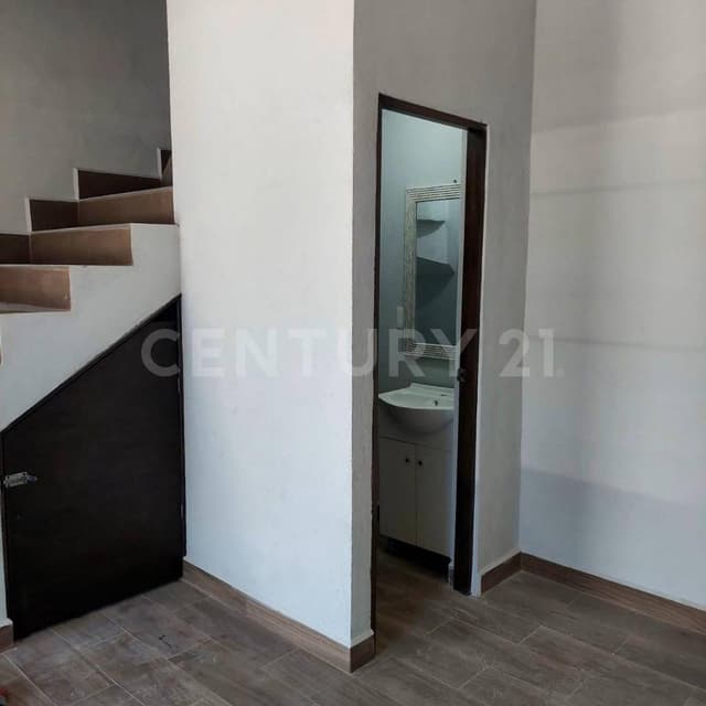 BODEGA EN RENTA | GUADALUPE, NL | cuenta con cuarto frio