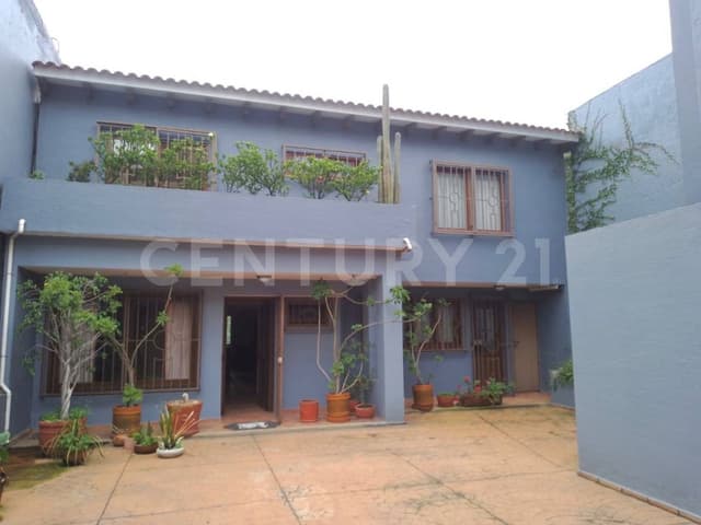 casa con excelente ubicacion a 10 mitunos de supervia a santa fé