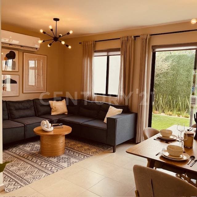 CAS EN VENTA EN CIRCUITO PASEO DE LAS GERBERAS, ZIBATA