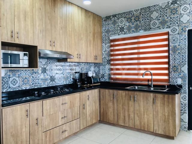 CASA EN VENTA EN EL CENTRO DE OAXTEPEC, YAUTEPEC, MORELOS.