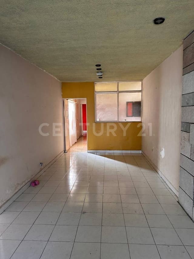 CASA EN VENTA EN COL. MITRAS CENTRO EN MONTERREY