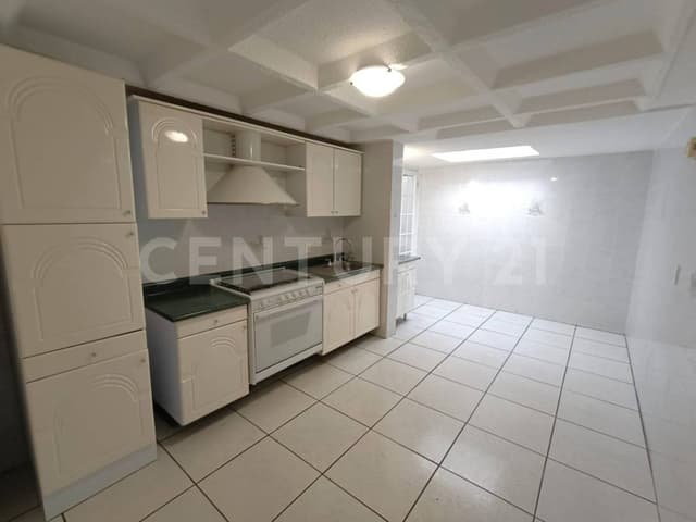 Casa en Venta en Colón Echegaray, Naucalpan, Edo. Méx