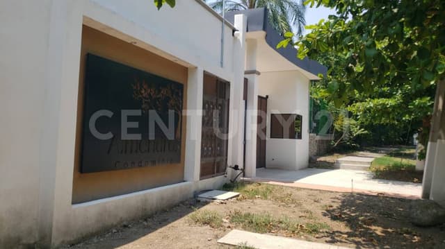Lote en condominio Fraccionamiento Lomas de Cuernavaca