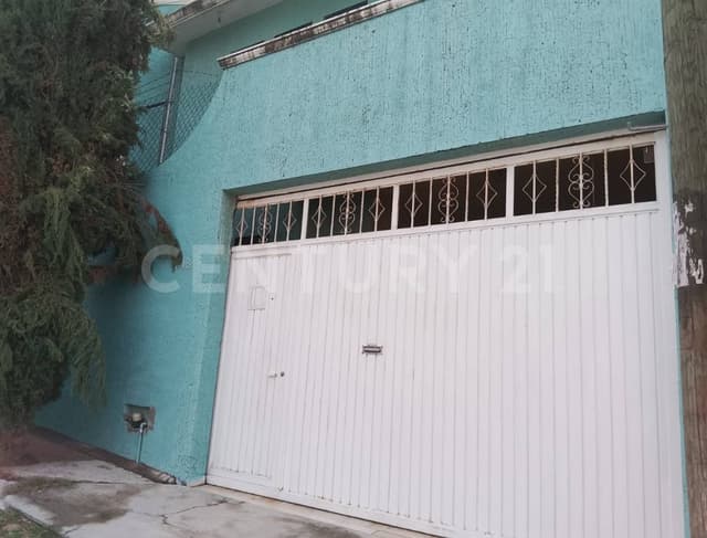 CASA EN VENTA, CANDILES, QUERETARO muy amplia ideal para oficinas