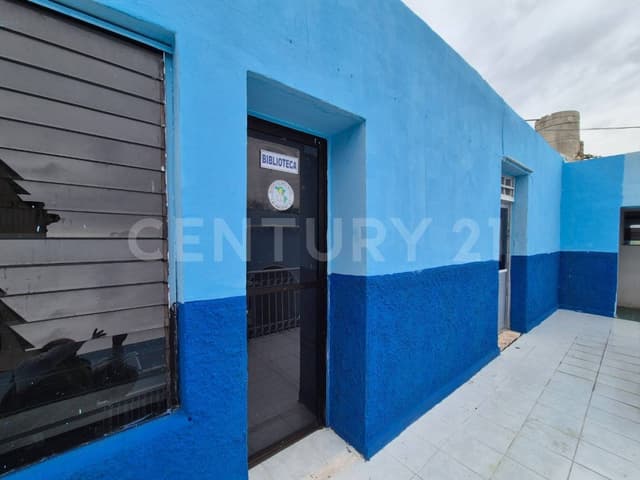 Inmueble en venta casi frente al parque de Santiago, Centro. Mérida, Yucatán