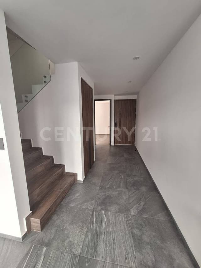 VENTA CASA 5 RECÁMARAS (UNA EN PB) EN PARQUE SINALOA,LOMAS ANGELÓPOLIS III,PUE