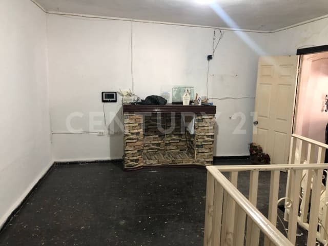 CASA EN VENTA | AV. PABLO LIVAS | GUADALUPE, NL (USO SUELO MIXTO)